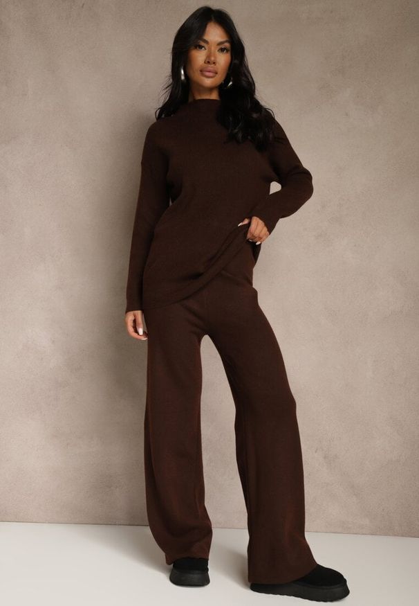 Renee - Brązowy Komplet z Wełną i Bawełną Szerokie Spodnie i Sweter o Długim Kroju Reilissa. Kolor: brązowy. Materiał: wełna, bawełna