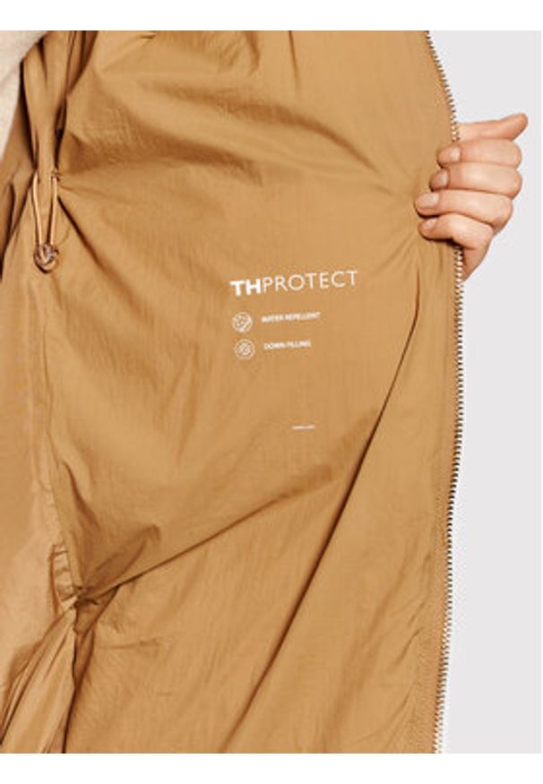 TOMMY HILFIGER - Tommy Hilfiger Kurtka puchowa Nylon Down WW0WW31702 Brązowy Relaxed Fit. Kolor: brązowy. Materiał: syntetyk, puch
