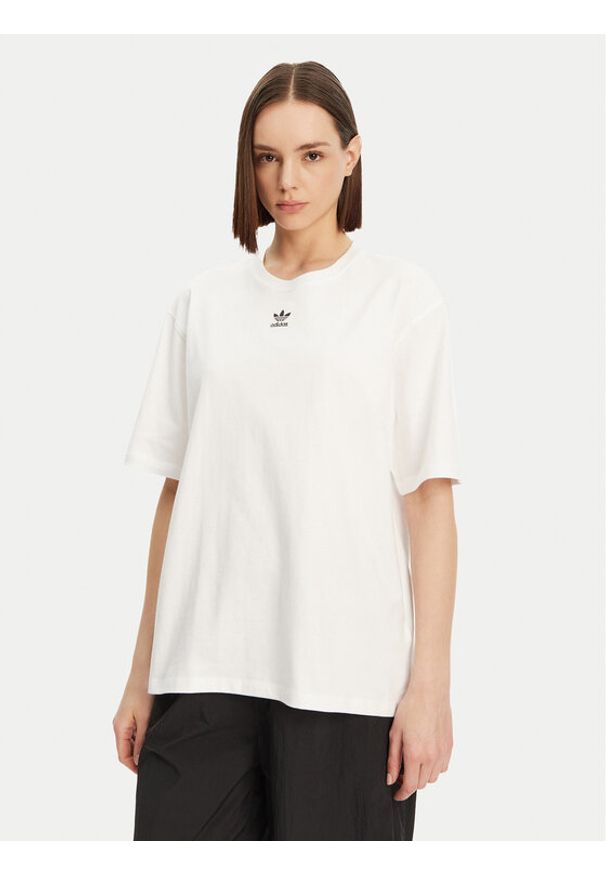 Adidas - adidas T-Shirt Essentials Boyfriend JC8967 Biały Oversize. Kolor: biały. Materiał: bawełna