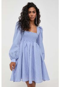 Custommade sukienka kolor niebieski mini rozkloszowana. Typ kołnierza: dekolt w karo. Kolor: niebieski. Typ sukienki: rozkloszowane. Długość: mini