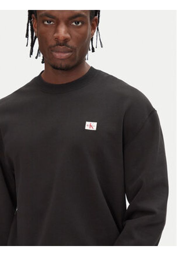 Calvin Klein Jeans Bluza LV04RC273G Czarny Regular Fit. Kolor: czarny. Materiał: bawełna