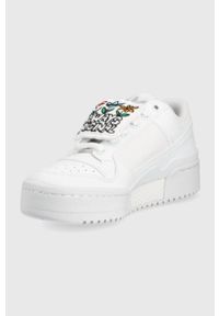 adidas Originals sneakersy GW0590 kolor biały. Nosek buta: okrągły. Zapięcie: sznurówki. Kolor: biały. Materiał: materiał, guma. Obcas: na platformie #2