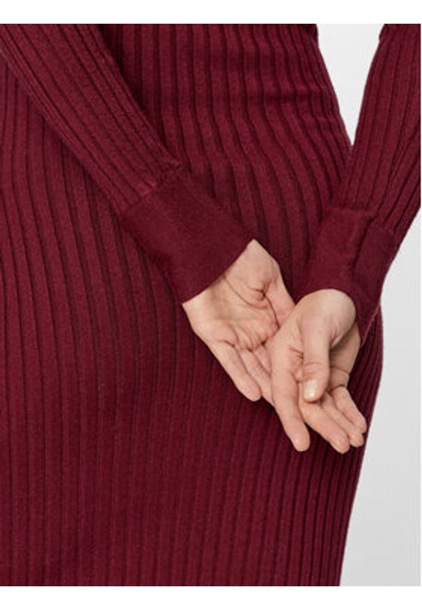 Guess Sukienka dzianinowa Cecile W3BK39 Z2V42 Bordowy Slim Fit. Kolor: czerwony. Materiał: syntetyk, dzianina