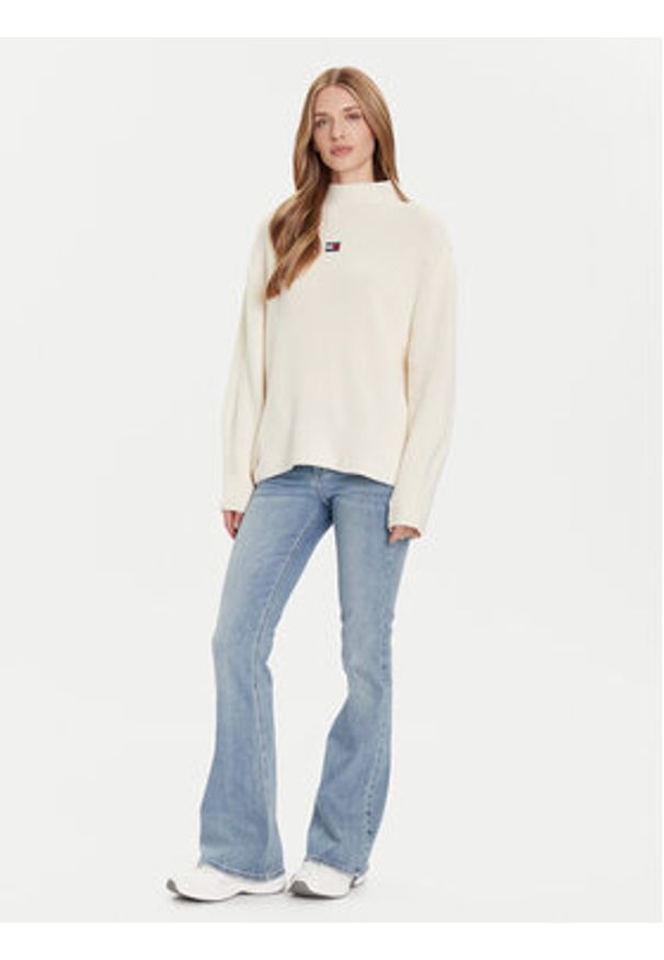 Tommy Jeans Sweter Badge DW0DW21676 Écru Relaxed Fit. Materiał: bawełna