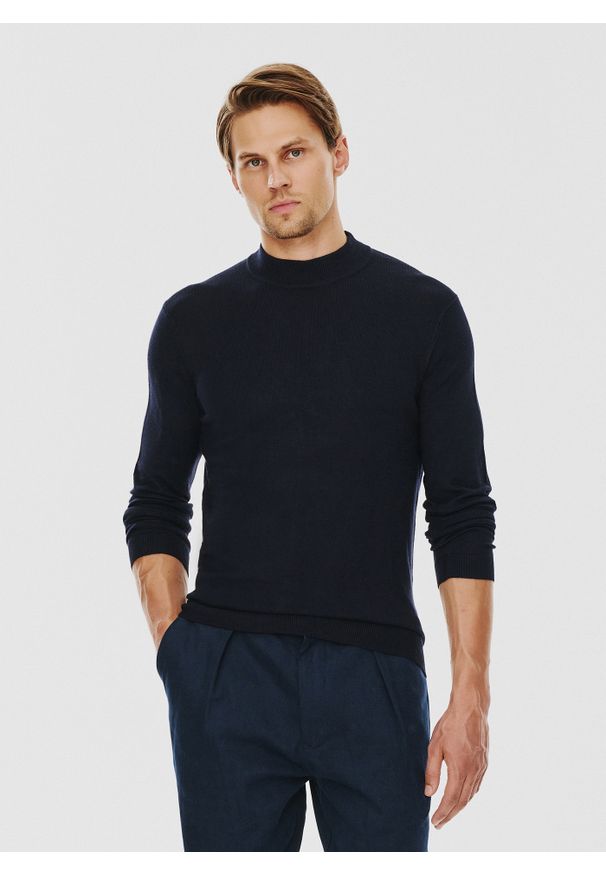 Pako Lorente - PAKO LORENTE – Granatowy gładki półgolf męski. Kolor: niebieski, czarny. Materiał: nylon, wiskoza. Wzór: gładki. Sezon: jesień