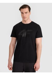 4f - 4F T-shirt regular z nadrukiem męski - czarny 3XL. Okazja: na co dzień. Kolor: czarny. Materiał: dzianina, bawełna, jersey. Długość rękawa: krótki rękaw. Długość: krótkie. Wzór: nadruk. Styl: klasyczny, sportowy, casual