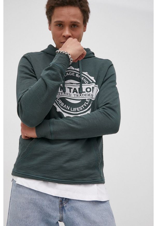 Tom Tailor - Bluza bawełniana. Okazja: na co dzień. Typ kołnierza: kaptur. Kolor: zielony. Materiał: bawełna. Wzór: nadruk. Styl: casual