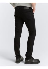 Męskie Spodnie Jeansowe Tom Tailor Troy Czarne Slim Fit 1021160 10270. Okazja: na spotkanie biznesowe, na randkę, na co dzień. Kolor: czarny. Wzór: gładki. Styl: klasyczny, biznesowy, casual, elegancki #6