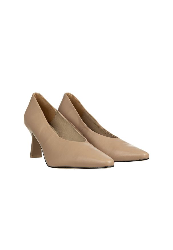 Czółenka Bayla-159 5065 001-P Beż Lico 159190, Skóra naturalna. Okazja: do pracy, na spotkanie biznesowe. Kolor: beżowy. Materiał: skóra. Szerokość cholewki: normalna. Obcas: na obcasie. Styl: klasyczny, elegancki, biznesowy. Wysokość obcasa: średni