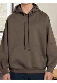 Sinsay - Bluza hoodie comfort fit - brązowy. Kolor: brązowy