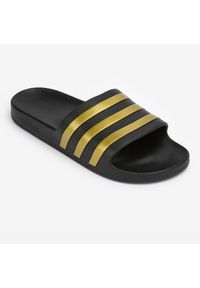Adidas - Klapki basenowe ADIDAS Adilette Aqua. Kolor: czarny, żółty, wielokolorowy. Materiał: materiał. Styl: sportowy, elegancki
