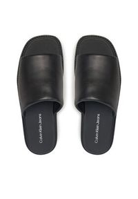 Calvin Klein Jeans Klapki YM0YM01227 Czarny. Kolor: czarny. Materiał: skóra #4