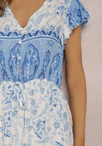 Renee - Jasnoniebieska Sukienka z Wiskozy Dyniche. Kolor: niebieski. Materiał: wiskoza. Wzór: kolorowy. Sezon: lato. Typ sukienki: asymetryczne #5