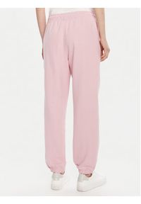 Calvin Klein Jeans Spodnie dresowe Moologo LV047B235G Różowy Regular Fit. Kolor: różowy. Materiał: bawełna #4