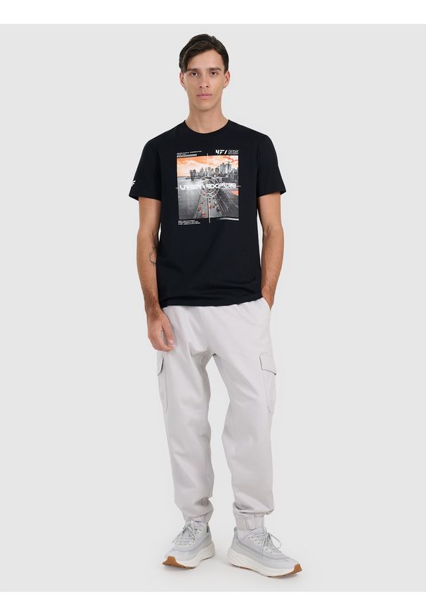 4f - 4F T-shirt regular z nadrukiem męski - czarny L. Kolor: czarny. Materiał: skóra, bawełna. Wzór: nadruk