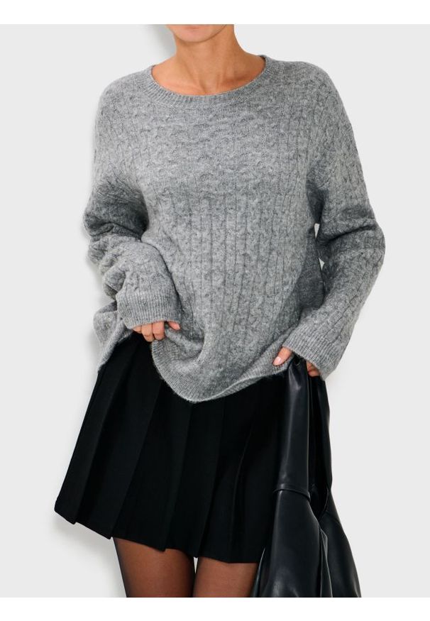 Sinsay - Sweter w prążki - szary. Kolor: szary. Wzór: prążki