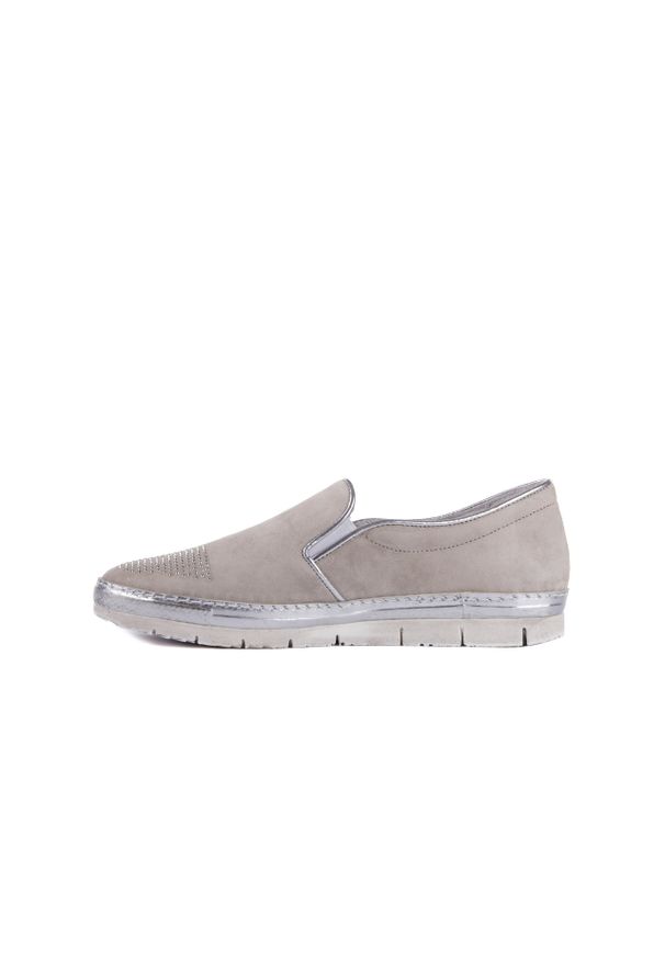 Trampki Bayla-131 3912 Perla, Beż, Skóra naturalna. Zapięcie: bez zapięcia. Kolor: szary. Materiał: nubuk. Szerokość cholewki: normalna. Wzór: aplikacja. Sezon: lato, wiosna