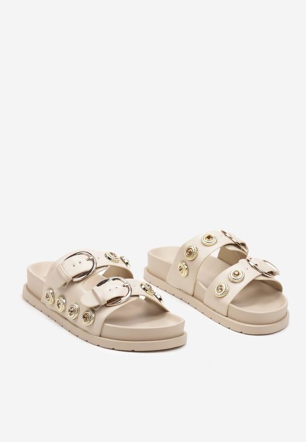 Renee - Beżowe Klapki z Pianki na Płaskiej Podeszwie Ozdobione Klamrami i Cyrkoniami Vikiia. Okazja: na co dzień. Nosek buta: otwarty. Kolor: beżowy. Materiał: len. Wzór: aplikacja. Sezon: lato. Obcas: na płaskiej podeszwie. Styl: casual