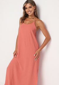 Born2be - Różowa Taliowana Sukienka na Ramiączkach Rivaniell. Okazja: na co dzień, na imprezę. Kolor: różowy. Materiał: jeans. Długość rękawa: na ramiączkach. Typ sukienki: oversize. Styl: casual, elegancki #6