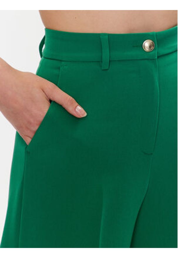 Liu Jo Spodnie materiałowe WA3435 T7896 Zielony Relaxed Fit. Kolor: zielony. Materiał: syntetyk