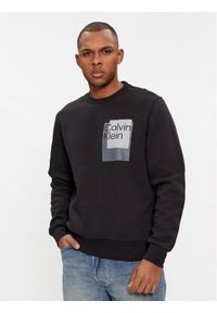 Calvin Klein Bluza Overlay K10K112249 Czarny Regular Fit. Kolor: czarny. Materiał: bawełna