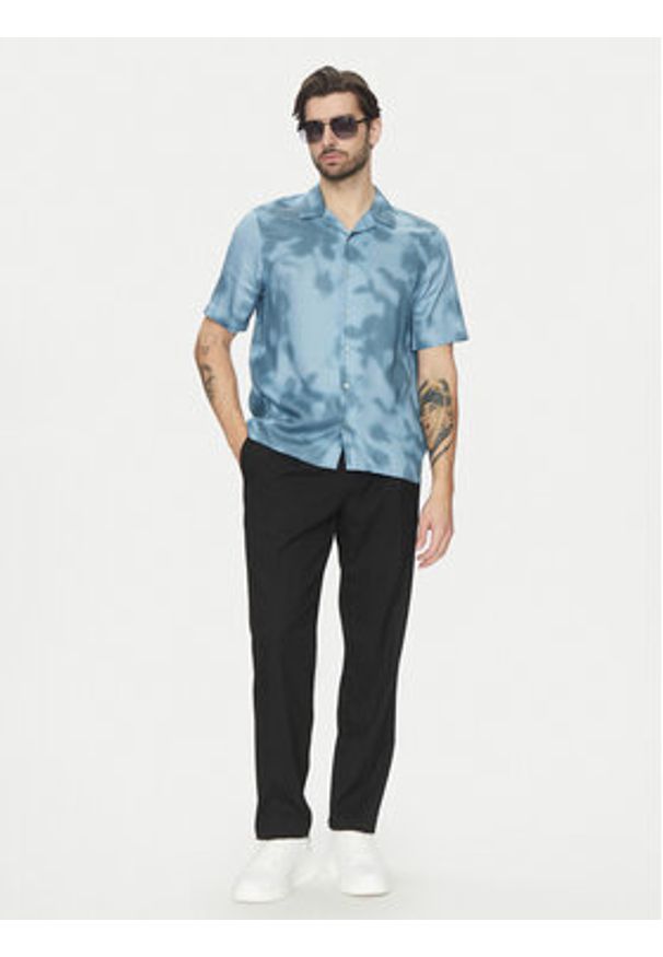 Calvin Klein Koszula K10K114190 Niebieski Regular Fit. Kolor: niebieski. Materiał: lyocell