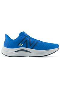 Buty męskie New Balance FuelCell Propel v4 MFCPRCF4 – niebieskie. Okazja: na co dzień. Kolor: niebieski. Materiał: guma, syntetyk, poliester, materiał. Szerokość cholewki: normalna. Sport: fitness, bieganie