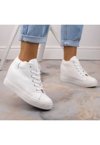 Big-Star - Trampki na koturnie ocieplane Big Star W INT1899B białe. Okazja: na co dzień. Kolor: biały. Obcas: na koturnie #2