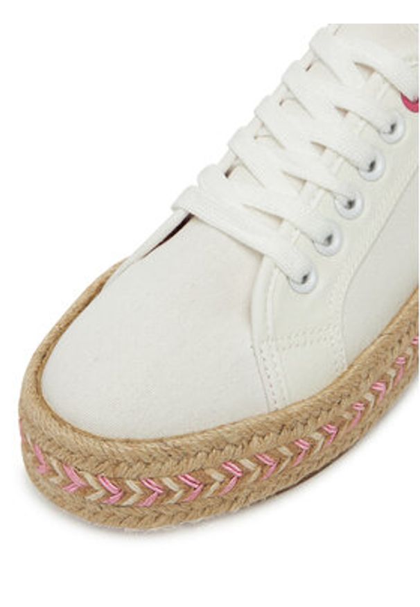 DeeZee Espadryle ZYKS306 Biały. Kolor: biały. Materiał: materiał