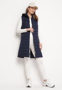 Born2be - Granatowa Kamizelka Pikowana z Odpinanym Kapturem Alaritha. Okazja: na co dzień. Kolor: niebieski. Materiał: jeans. Styl: casual, elegancki #5