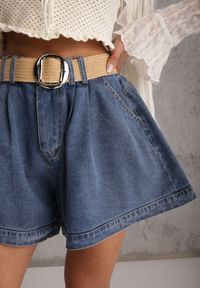 Renee - Granatowe Szorty Jeansowe High Waist z Bawełny z Elastycznym Paskiem Tinreia. Okazja: na co dzień. Stan: podwyższony. Kolor: niebieski. Materiał: bawełna, jeans. Długość: krótkie. Sezon: lato. Styl: casual #5
