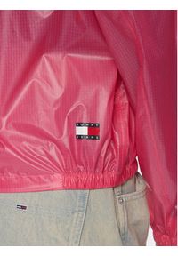 Tommy Jeans Wiatrówka Tjw Glossy Tech Chicago Ext DW0DW17229 Różowy Regular Fit. Kolor: różowy. Materiał: syntetyk