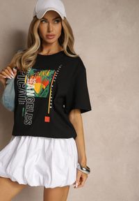 Renee - Czarna Koszulka T-shirt z Bawełny Zdobiona Oryginalnym Nadrukiem Savindrae. Okazja: na co dzień. Kolor: czarny. Materiał: bawełna. Wzór: aplikacja, nadruk. Styl: klasyczny, elegancki, casual #3