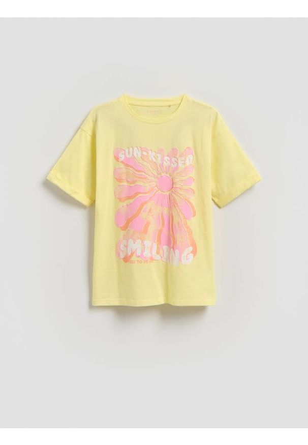 Reserved - Bawełniany t-shirt z nadrukiem - jasnożółty. Kolor: żółty. Materiał: bawełna. Wzór: nadruk