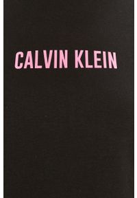 Calvin Klein Performance - T-shirt. Okazja: na co dzień. Kolor: czarny. Materiał: bawełna, dzianina, elastan. Wzór: nadruk. Styl: casual #5