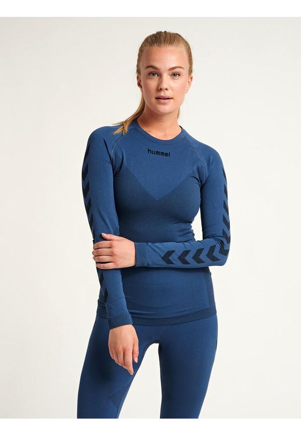 Koszulka Sportowa Z Długim Rękawem Hummel First Seamless Jersey. Kolor: niebieski. Materiał: jersey. Długość rękawa: długi rękaw. Długość: długie. Styl: sportowy
