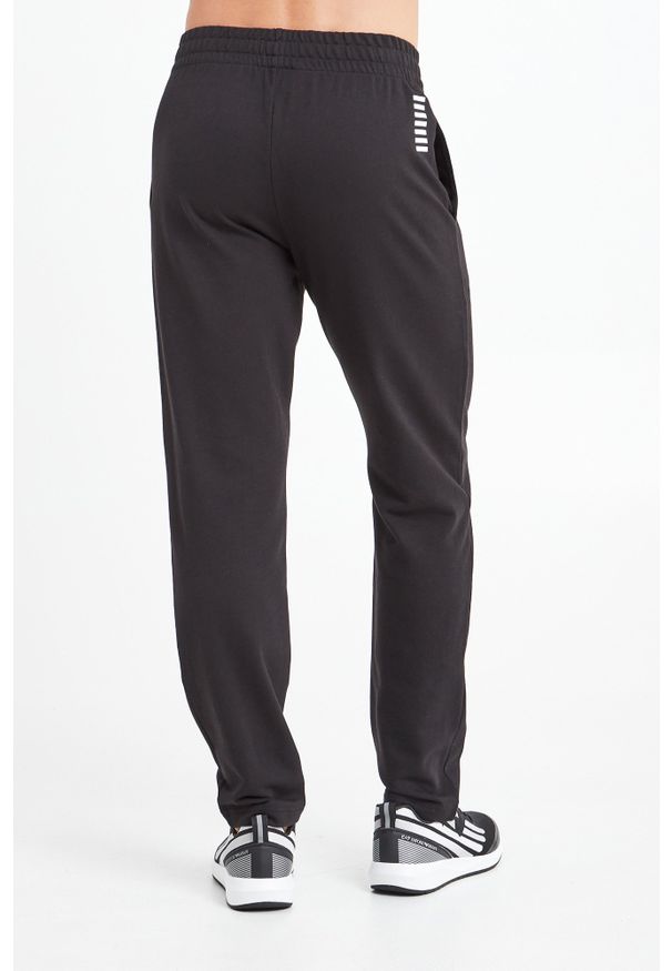 EA7 Emporio Armani - DRES EA7 EMPORIO ARMANI. Materiał: dresówka