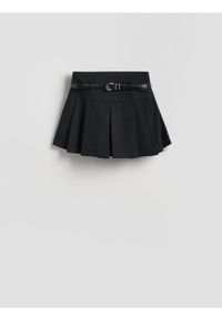 Reserved - Spódnico-szorty z paskiem - czarny. Kolor: czarny. Materiał: wiskoza, tkanina #1