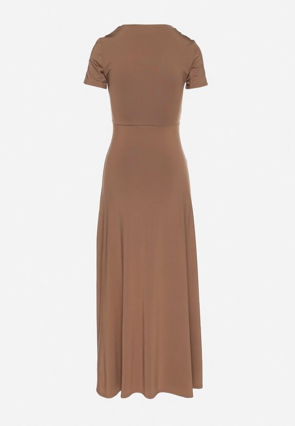 Born2be - Brązowa Sukienka z Marszczeniami Taliowana z Dodatkiem Wiskozy Arelona. Okazja: na co dzień. Typ kołnierza: dekolt w kształcie V. Kolor: brązowy. Materiał: wiskoza. Długość rękawa: krótki rękaw. Typ sukienki: proste. Styl: casual