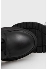 MOA Concept Workery skórzane damskie kolor czarny na płaskim obcasie. Nosek buta: okrągły. Zapięcie: sznurówki. Kolor: czarny. Materiał: skóra. Obcas: na obcasie. Wysokość obcasa: niski #3