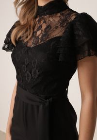 Born2be - Czarny Elegancki Kombinezon VICES z Koronkową Górą i Rozszerzanymi Nogawkami Talinoe. Okazja: na randkę, do pracy, na wesele, na spotkanie biznesowe, na ślub cywilny. Kolor: czarny. Materiał: koronka. Wzór: koronka. Sezon: lato. Styl: elegancki #4