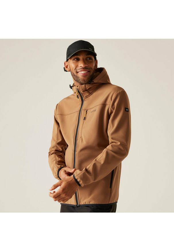 Regatta - Kurtka męska softshell przeciwdeszczowy Ossek. Kolor: brązowy. Materiał: softshell. Sport: turystyka piesza