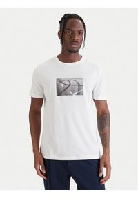 Hugo - HUGO T-Shirt Dostino 50557674 Écru Regular Fit. Kolor: kremowy. Materiał: bawełna #1