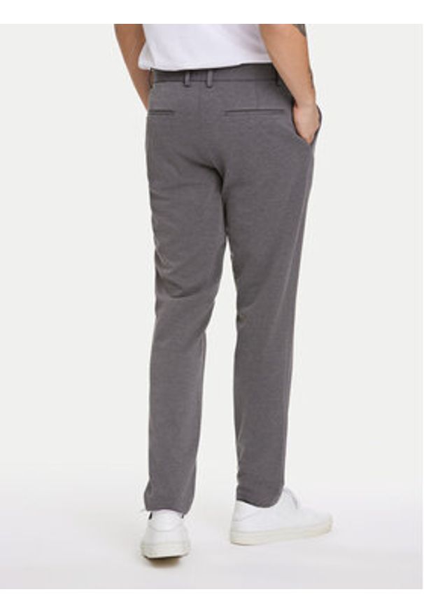 Lindbergh Chinosy 30-006052 Szary Slim Fit. Kolor: szary. Materiał: syntetyk