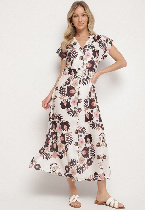 Born2be - Czarna Sukienka z Wiskozą o Koszulowym Kroju z Paskiem z Klamrą Nitasiela. Okazja: na co dzień. Typ kołnierza: dekolt w kształcie V. Kolor: czarny. Materiał: wiskoza. Długość rękawa: krótki rękaw. Typ sukienki: koszulowe. Styl: casual, klasyczny