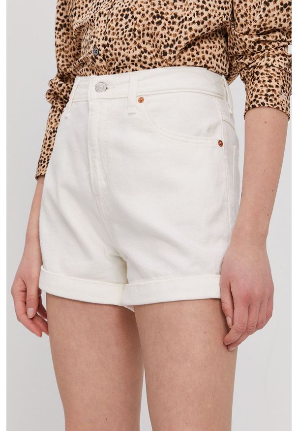 Levi's® - Levi's - Szorty jeansowe. Okazja: na co dzień, na spotkanie biznesowe. Stan: podwyższony. Kolor: beżowy. Materiał: jeans. Styl: casual, biznesowy