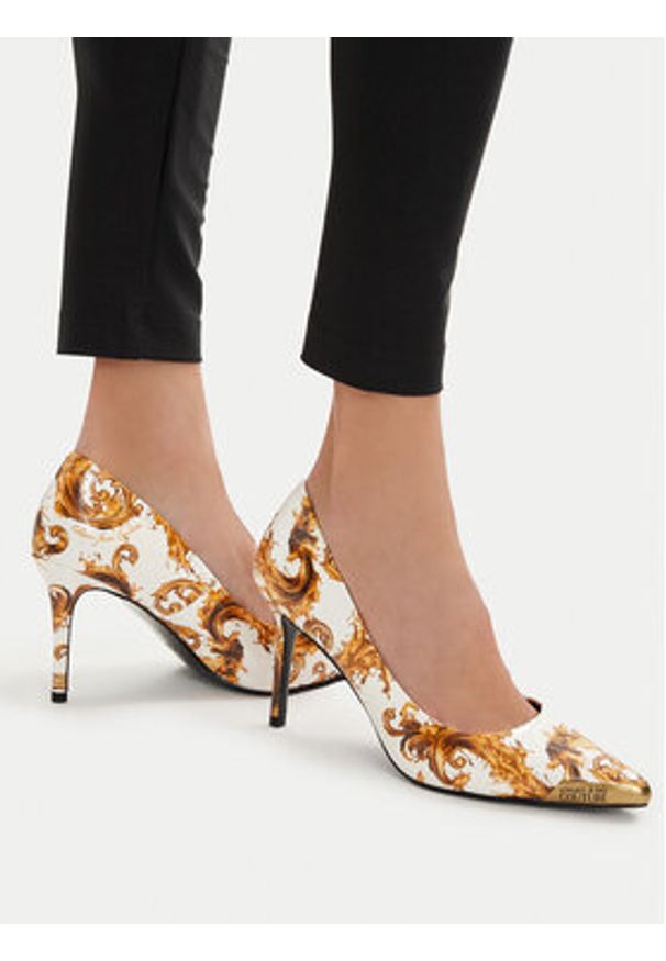 Versace Jeans Couture Szpilki 80VA3S50 ZS366 G03 Biały. Kolor: biały. Materiał: skóra. Obcas: na szpilce