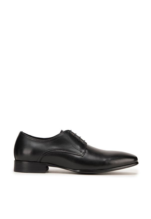 Wittchen - Męskie buty derby skórzane proste czarne. Okazja: do pracy. Kolor: czarny. Materiał: skóra. Wzór: aplikacja, gładki. Styl: elegancki