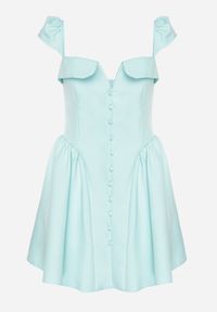 Born2be - Jasnozielona Rozkloszowana Sukienka z Ozdobnym Dekoltem i Guzikami Salasesia. Okazja: na co dzień. Typ kołnierza: dekolt kwadratowy. Kolor: zielony. Materiał: tkanina. Sezon: lato. Styl: elegancki, casual, klasyczny #7