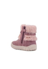 Geox Śniegowce zamszowe dziecięce kolor fioletowy. Nosek buta: okrągły. Kolor: fioletowy. Materiał: zamsz #4